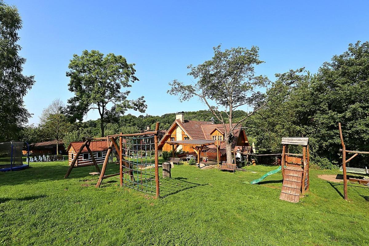 Miniresort Amulet Hruba Skala Exterior photo